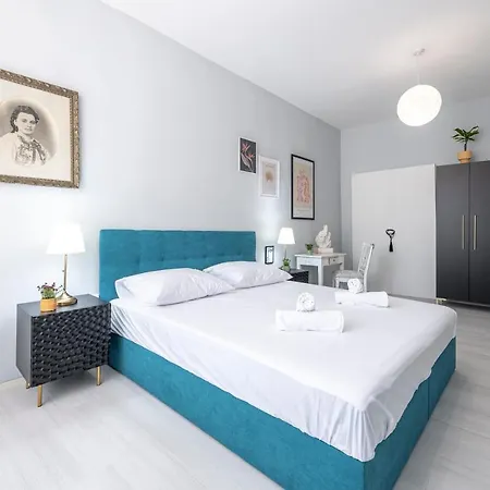 The Bassegli - Gozze Palace דירה