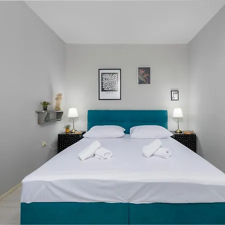 דירה The Bassegli - Gozze Palace