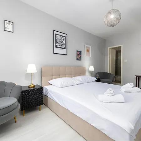 The Bassegli - Gozze Palace Appartamento Ragusa