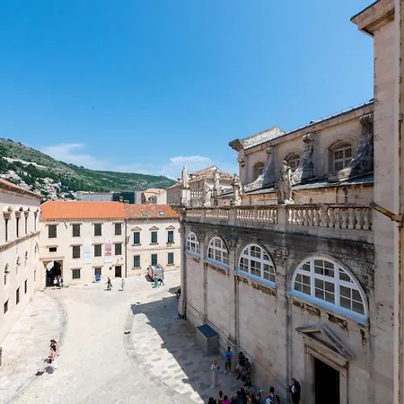 The Bassegli - Gozze Palace *