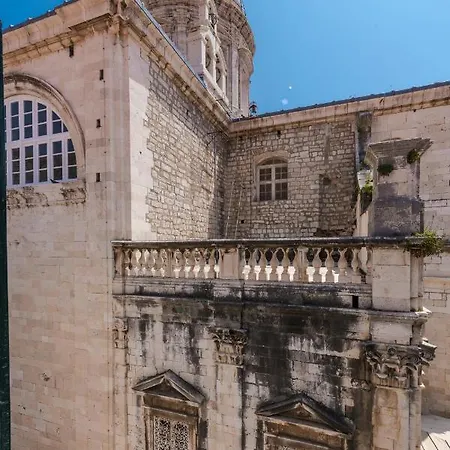 The Bassegli - Gozze Palace Ντουμπρόβνικ