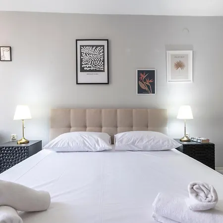 The Bassegli - Gozze Palace Ντουμπρόβνικ