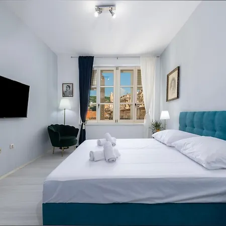 Appartement The Bassegli - Gozze Palace