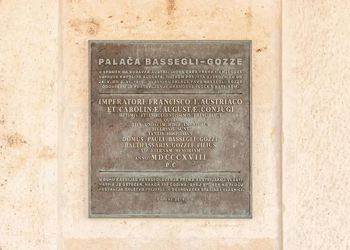 公寓 The Bassegli - Gozze Palace *