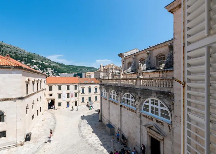 The Bassegli - Gozze Palace *